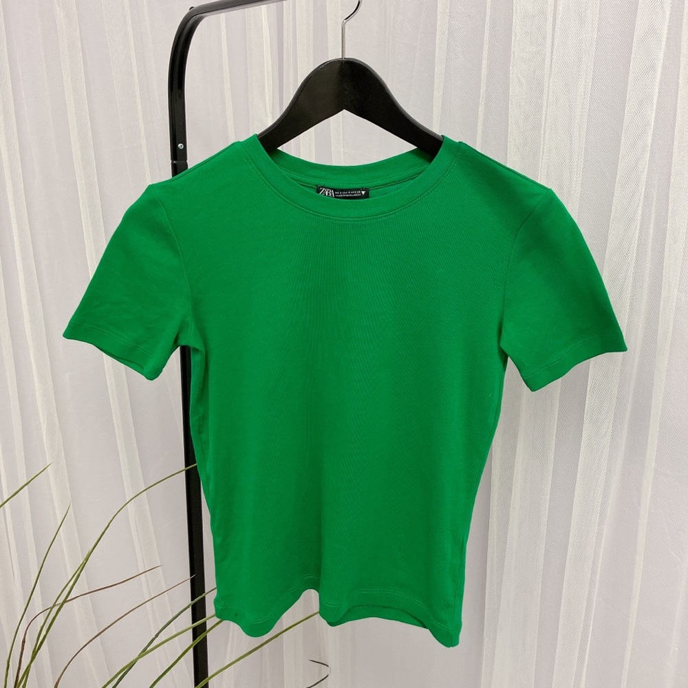 Zara Emerald Tee